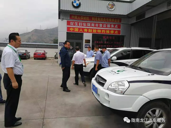 金錘鈑金，銀槍噴漆！龍江汽修值得信賴！